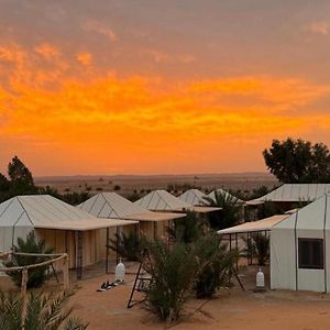 Sahara Traveling Camp